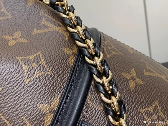 AAA Replica Ru VUITTON Canoe New LOUIS Bag-14*20.5*14CM 0801